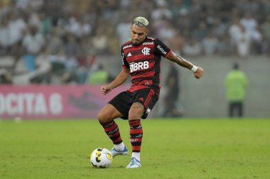 Rio de Janeiro, Brezilya, 29 Mayıs 2022. Flamengo takımından futbolcu Matheuzinho, maç sırasında Fluminense x Flamengo Brezilya şampiyonası için, Maracana Stadyumu 'nda.