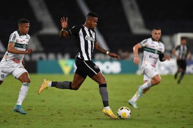 Rio de Janeiro, Brezilya, 17 Eylül 2022. Botafogo takımından futbolcu Junior Santos, Botafogo x Coritiba maçında Brezilya şampiyonası için, Engenho Stadyumu 'nda.