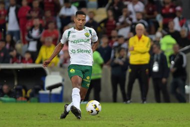 Rio de Janeiro, Brezilya, 15 Haziran 2022. Futbol oyuncusu Kevin Cuiab, maç sırasında Brezilya şampiyonası için Flamengo x Cuiab, Maracan Stadyumu 'nda.