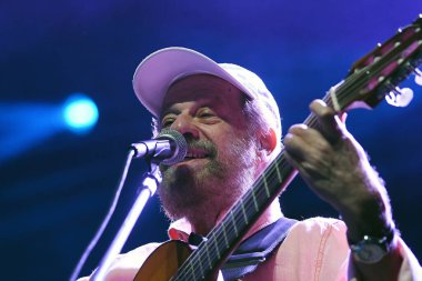 Rio de Janeiro, Brazil,January 28, 2023. Singer and violinist Joo Bosco, during a show at Qualistage, in the city of Rio de Janeiro