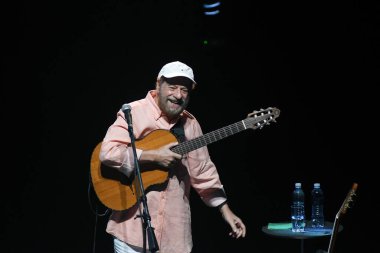 Rio de Janeiro, Brazil,January 28, 2023. Singer and violinist Joo Bosco, during a show at Qualistage, in the city of Rio de Janeiro