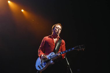 Rio de Janeiro, Brezilya, 14 Nisan 2023. Avustralyalı alternatif rock grubu Hoodoo Gurus, Rio de Janeiro 'daki Qualistage' da bir gösteri sırasında.