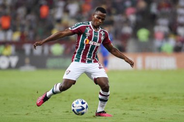 Rio de Janeiro, Brezilya, 18 Nisan 2023. Fluminense takımından futbolcu Jhon Arias, The Stonge for the Libertadores maçında Maracan Stadyumu 'nda.