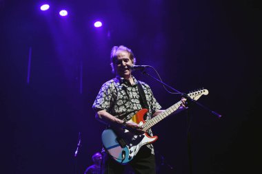 Rio de Janeiro, Brezilya, 29 Temmuz 2023. Şarkıcı ve besteci Beto Guedes, Rio de Janeiro 'daki Qualistage' da bir gösteri sırasında.