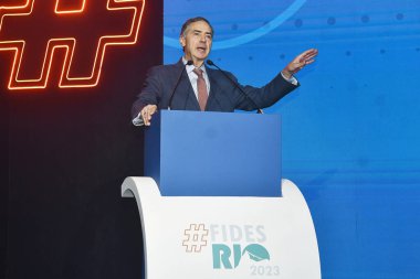 Rio de Janeiro, Brezilya, 25 Eylül 2023. Federal Temyiz Mahkemesi Başkanı Luis Roberto Barroso FIDES 2023 yılında Windsor Otel 'de....