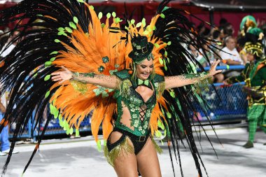 Rio de Janeiro, Brezilya, 26 Şubat 2023. Rio de Janeiro 'daki karnavalda Samba okullarının geçit töreni