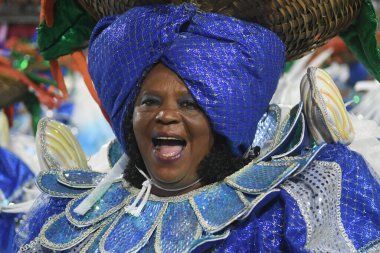 Rio de Janeiro, Brezilya, 19 Şubat 2023. Rio de Janeiro 'daki karnaval sırasında, özel grubun samba okullarının geçit töreni..