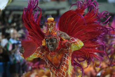 Rio de Janeiro, Brezilya, 19 Şubat 2023. Rio de Janeiro 'daki karnaval sırasında, özel grubun samba okullarının geçit töreni..