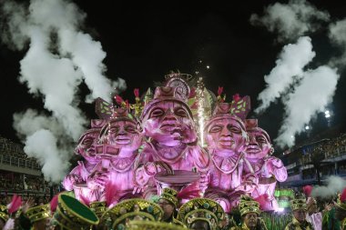 Rio de Janeiro, Brezilya, 19 Şubat 2023. Rio de Janeiro 'daki karnaval sırasında, özel grubun samba okullarının geçit töreni..