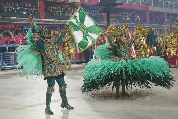 Rio de Janeiro, Brezilya, 19 Şubat 2023. Rio de Janeiro 'daki karnaval sırasında, özel grubun samba okullarının geçit töreni..