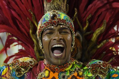 Rio de Janeiro, Brezilya, 22 Nisan 2022. Altın serisi samba okullarının geçit törenleri, Rio de Janeiro 'daki karnaval sırasında.