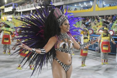 Rio de Janeiro, Brezilya, 22 Nisan 2022. Altın serisi samba okullarının geçit törenleri, Rio de Janeiro 'daki karnaval sırasında.
