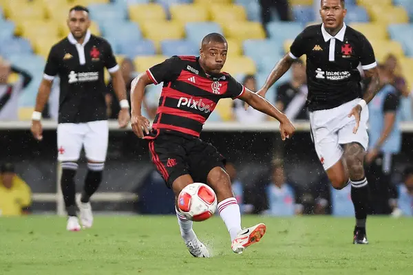 Rio de Janeiro, Brezilya, 4 Şubat 2024. Maracan 'daki Carioca Şampiyonası' nda Vasco 'ya karşı oynanan maçta Flamengo takımının futbolcusu..