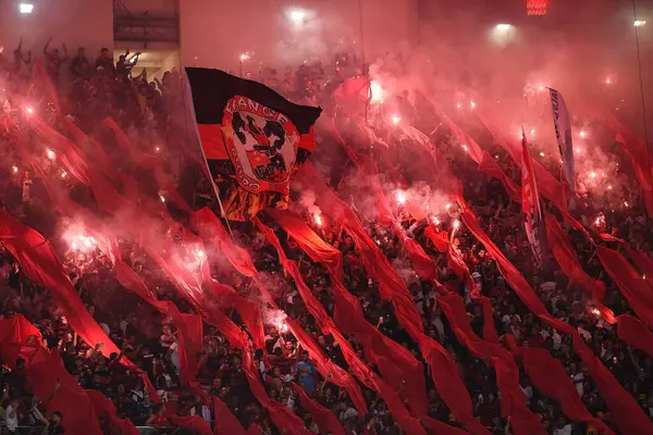 Rio de Janeiro, Brezilya, 1 Haziran 2023. Maracan Stadyumu 'ndaki Brezilya Kupası maçında Flamengo taraftarları.