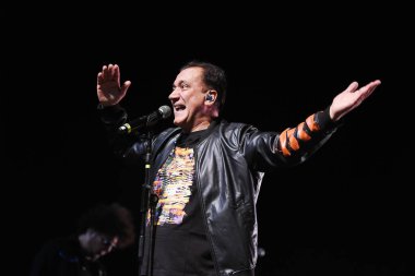 Rio de Janeiro, 10 Mayıs 2024. Rio de Janeiro 'daki Qualystage' da bir konser sırasında, rock grubu Biquini Cavadao 'nun vokalisti Bruno Gouveia.