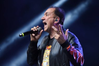 Rio de Janeiro, 10 Mayıs 2024. Rio de Janeiro 'daki Qualystage' da bir konser sırasında, rock grubu Biquini Cavadao 'nun vokalisti Bruno Gouveia.