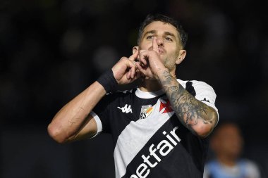 Rio de Janeiro, Brezilya, 12 Mayıs 2024. Rio de Janeiro şehrindeki Sao Januario Stadyumu 'nda 2024 Brezilya Şampiyonası için Vasco ile Vitria arasındaki maç.