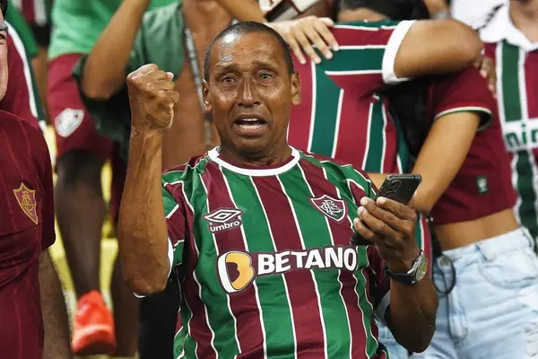stock image Rio de Janeiro, Brazil, February 29, 2024. Fans of the Fluminense football team, during a football match against the LDU team, for the final of the Recopa Sudamericana 2024, at the Maracan stadium.