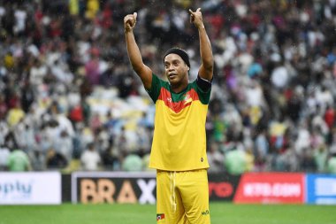 Rio de Janeiro, Brezilya, 27 Mayıs 2024. Futbol oyuncusu Ronaldinho Gaucho, Rio Grande do Sul 'da Maracana Stadyumu' nda selin kurbanları için düzenlenen yardım maçı sırasında....