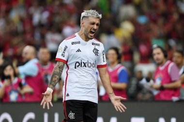 Rio de Janeiro, 2 Haziran 2024. Flamengo takımından futbolcu De Arrascaeta, Vasco takımına karşı oynanan maçta, Brezilya Şampiyonası 'nda, Maracan Stadyumu' nda.