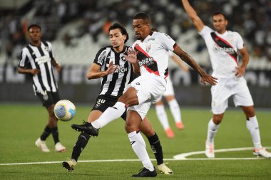 Rio de Janeiro, Brezilya, 18 Nisan 2024. Brezilya şampiyonası için Botafogo x Atltico-GO arasındaki futbol maçı, Nilton Santos Stadyumu 'nda..