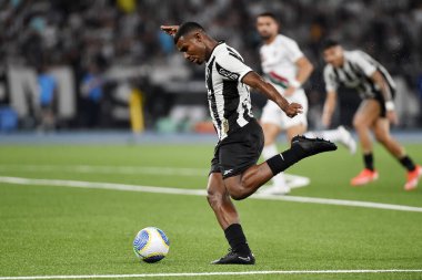 Rio de Janeiro, Brezilya, 18 Nisan 2024. Botafogo ile Fluminense arasındaki futbol maçı, Brezilya şampiyonluğu için, Nilton Santos Stadyumu 'nda.