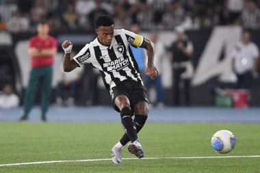 Rio de Janeiro, Brezilya, 18 Nisan 2024. Botafogo ile Fluminense arasındaki futbol maçı, Brezilya şampiyonluğu için, Nilton Santos Stadyumu 'nda.