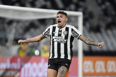 Rio de Janeiro, Brezilya, 26 Haziran 2024.Botafogo futbolcusu Tiquinho Soares Brezilya 'nın Nilton Santos Stadyumu' nda oynanan iç saha maçında.