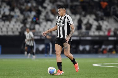 Rio de Janeiro, Brezilya, 26 Haziran 2024.Botafogo futbolcusu Tiquinho Soares Brezilya 'nın Nilton Santos Stadyumu' nda oynanan iç saha maçında.