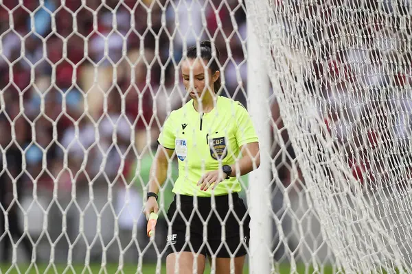 stock image Rio de Janeiro, Brazil, June 23, 2024. Referees during a football match between the Fluminense vs Flamengo team, for the 2024 Brazilian Championship, held at the Maracan stadium.