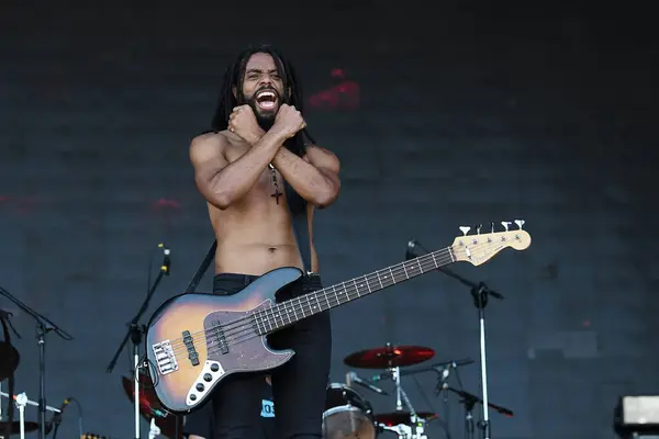 stock image Rio de Janeiro, Brazil, September 2, 2022. Bassist Chaene da Gama of the band Black Pantera, during a show at Rock in Rio.