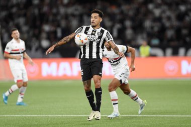 Rio de Janeiro, Brezilya, 18 Eylül 2024. Botafogo ile Sao Paulo arasındaki futbol maçı, Conmebol Libertadores 2024, Nilton Santos Stadyumu 'nda düzenlendi..