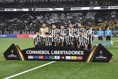 Rio de Janeiro, Brezilya, 18 Eylül 2024. Botafogo ile Sao Paulo arasındaki futbol maçı, Conmebol Libertadores 2024, Nilton Santos Stadyumu 'nda düzenlendi..