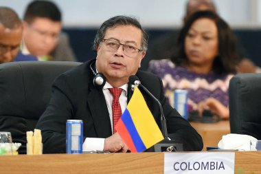 Rio de Janeiro, Brezilya, 19 Kasım 2024, Gustavo Petro, Kolombiya Başkanı, G20 genel kurulundaki bir toplantıda.