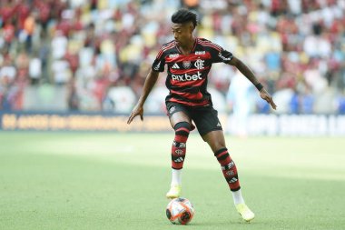 Rio de Janeiro, Brezilya, 8 Şubat 2025. Maracan Stadyumu 'nda Carioca şampiyonluğu için Fluminense ve Flamengo takımları arasındaki futbol maçı..