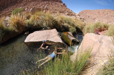 San Pedro de Atacama, Şili. 13 Aralık 2024 Termas Puritama. Atacama Çölü 'ndeki sıcak suların vahası.