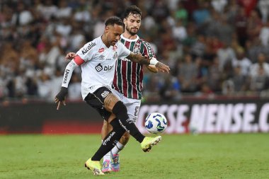 Rio de Janeiro, Brezilya, 13 Nisan 2025. Santos takımından futbolcu Neymar Jr, Fluminense ile oynanan maçta, Brezilya Şampiyonası 'nda, Maracan Stadyumu' nda.