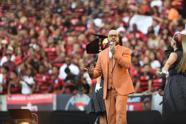 Rio de Janeiro, Brezilya, 27 Nisan 2025. Şarkıcı Belo, Maracana Stadyumu 'ndaki konserinde.