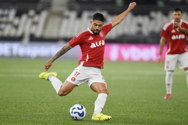 Rio de Janeiro, Brezilya, 11 Mayıs 2025. 2025 Brezilya Şampiyonası 'nda Botafogo ve Internacional arasında Nilton Santos Stadyumu' nda oynanan futbol maçı..