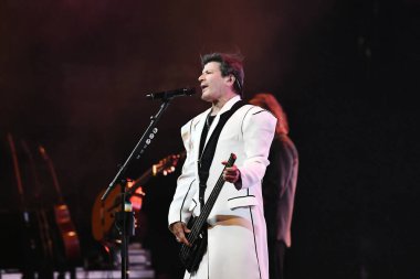 Rio de Janeiro, Brezilya, 8 Ağustos 2025. Şarkıcı Paulo Ricardo, gösterisi sırasında Rio de Janeiro şehrindeki Qualistage konser salonunda.