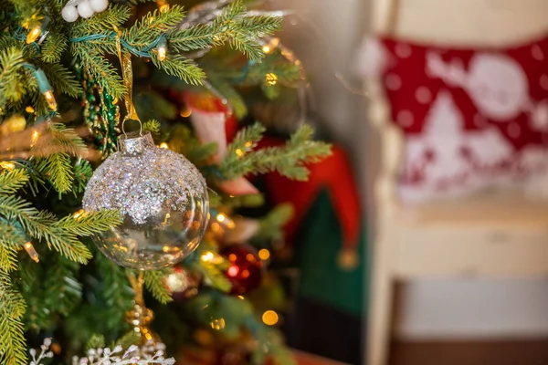 Ornamento Vetro Albero Natale Con Luci Bianche Decorazioni Natalizie — Foto Stock