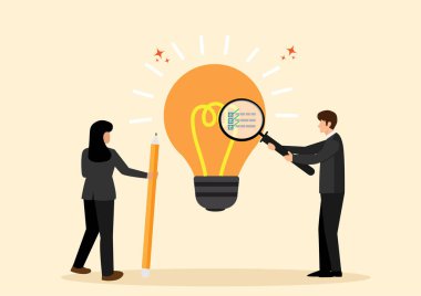 Gerçek dünyada başarı olasılığını görmek için piyasa araştırmalarıyla iş yapılabilirlik kontrolü, iş fikrinin karlılığını değerlendirmek, ampul fikrini analiz eden iş adamı.