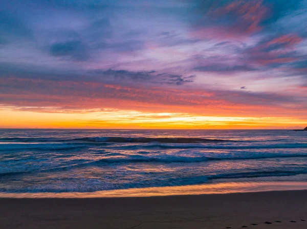Ранним Утром Красочный Воздушный Морской Пейзаж Облаками Терригальной Лагуне Пляже — стоковое фото
