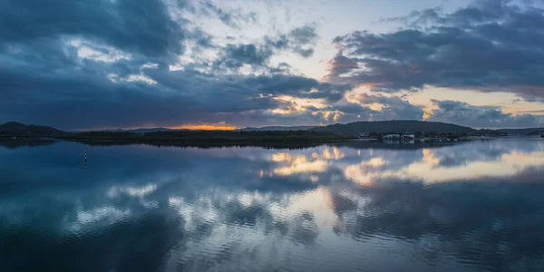 Aerial Sunrise Bay Clouds Reflections Woy Woy Central Coast Nsw — Foto de Stock