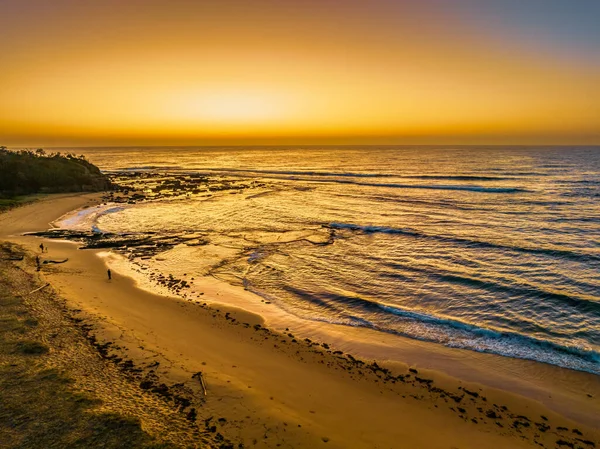 Sunrise Seascape Curving Stretch Beach Bateau Bay Central Coast Nsw — Fotografia de Stock