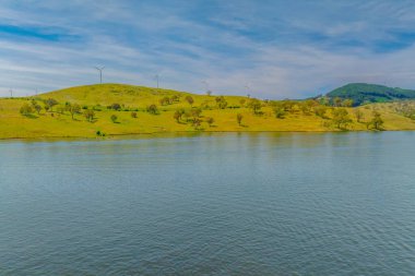 Carcoar Barajı, kırsal bölge, Carcoar, Orta Batı, NSW, Avustralya üzerine gündüz manzarası gibi.