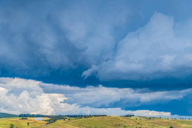 Avustralya, NSW 'nin orta batısındaki Blayney' de kırsal alanda şiddetli fırtınalar bekleniyor..