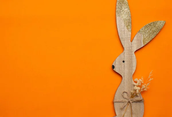 Velikonoční Zajíček Oranžovém Pozadí Velikonoce — Stock fotografie