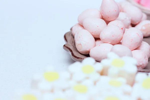 Small Bowls Easter Eggs Bonbons — Stock Photo, Image