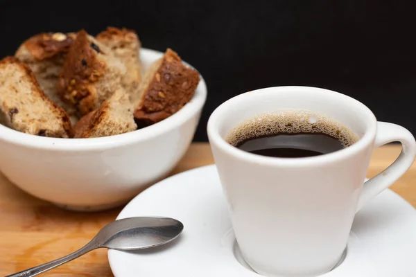 Kahve Fincanı Tost Dolu — Stok fotoğraf
